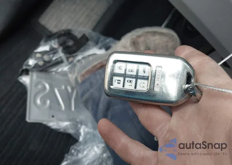 2022 Honda Odyssey Ex-L from USA, damaged, VIN 5FNRL6H76NB049408